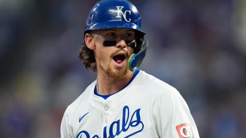 卡瓦哈尔-维尼修斯是架飞机 90分钟他都没停止冲刺